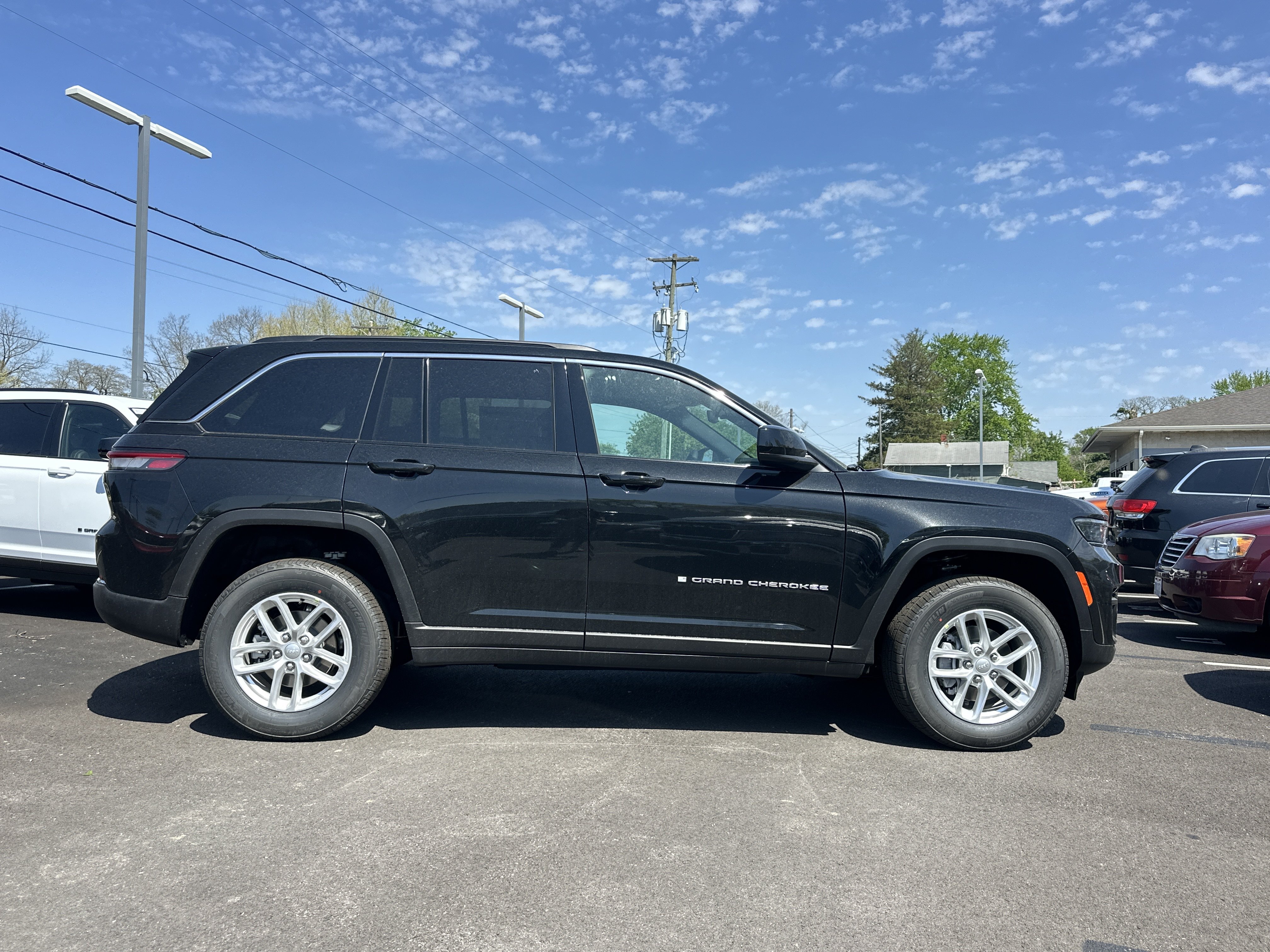 New 2026 Jeep Grand Cherokee Laredo X AWD/4WD image 17
