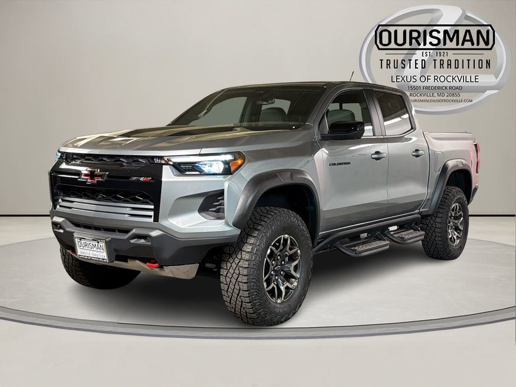 Used 2025 Chevrolet Colorado ZR2 w/ Technology Package image 2