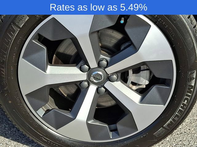 Certified 2023 Volvo XC40 B5 Plus w/ Climate Package image 10