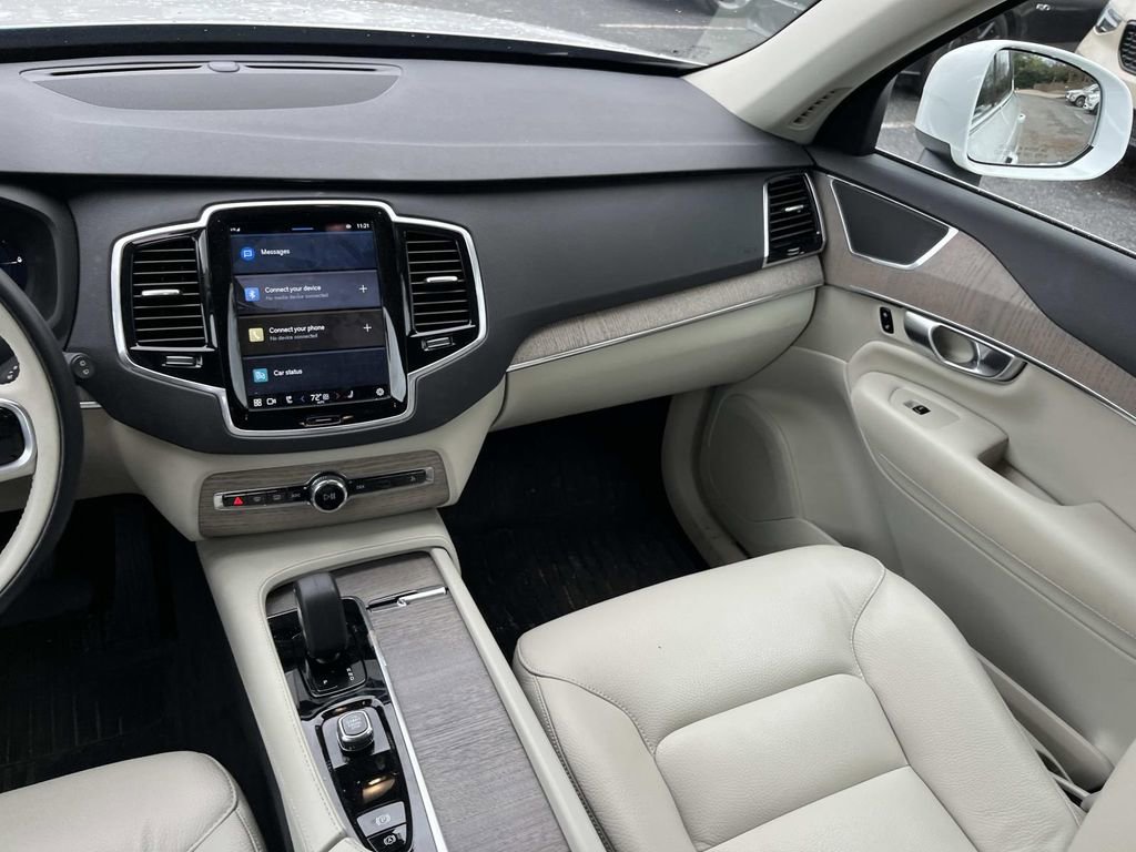 Used 2024 Volvo XC90 T8 Plus w/ Protection Package Premier image 15