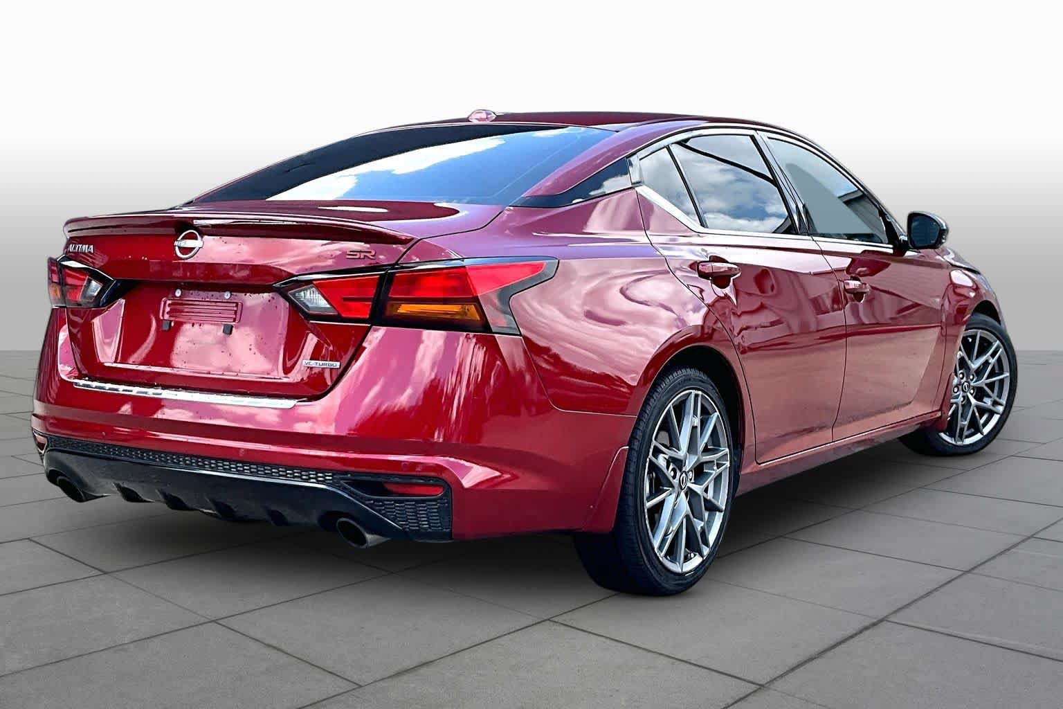 Certified 2023 Nissan Altima 2.0 SR FWD image 13
