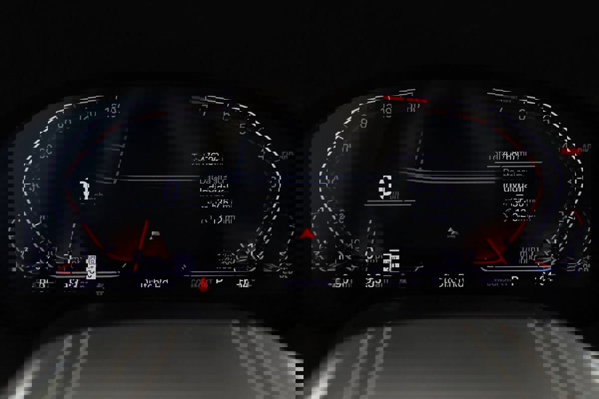 Used 2020 BMW 740i xDrive w/ Cold Weather Package image 21