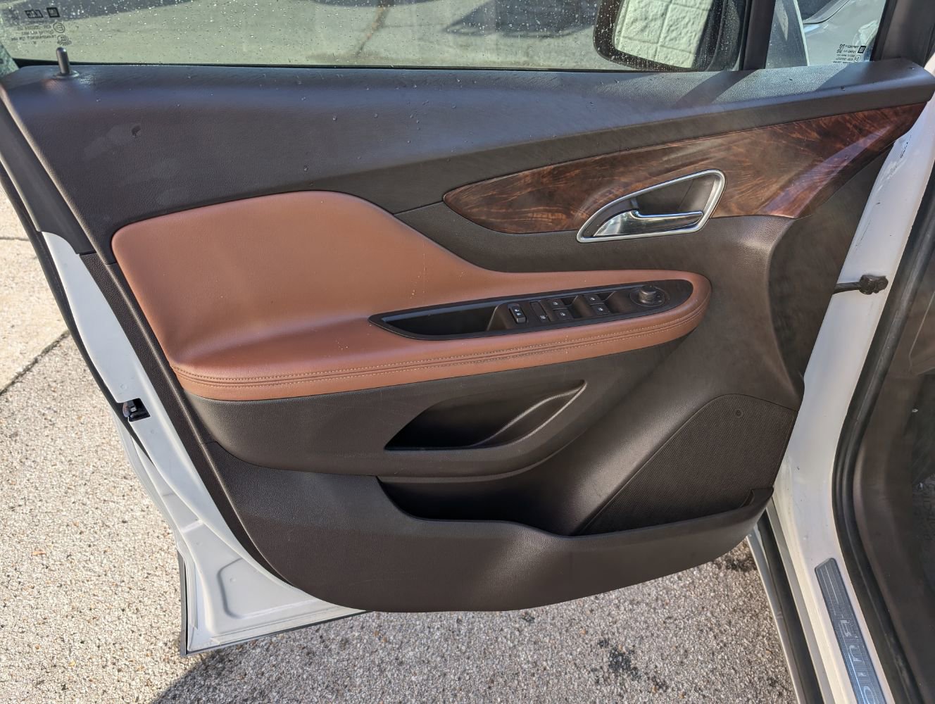 Used 2016 Buick Encore Leather FWD image 11
