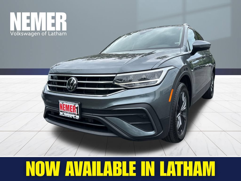 Certified 2024 Volkswagen Tiguan SE