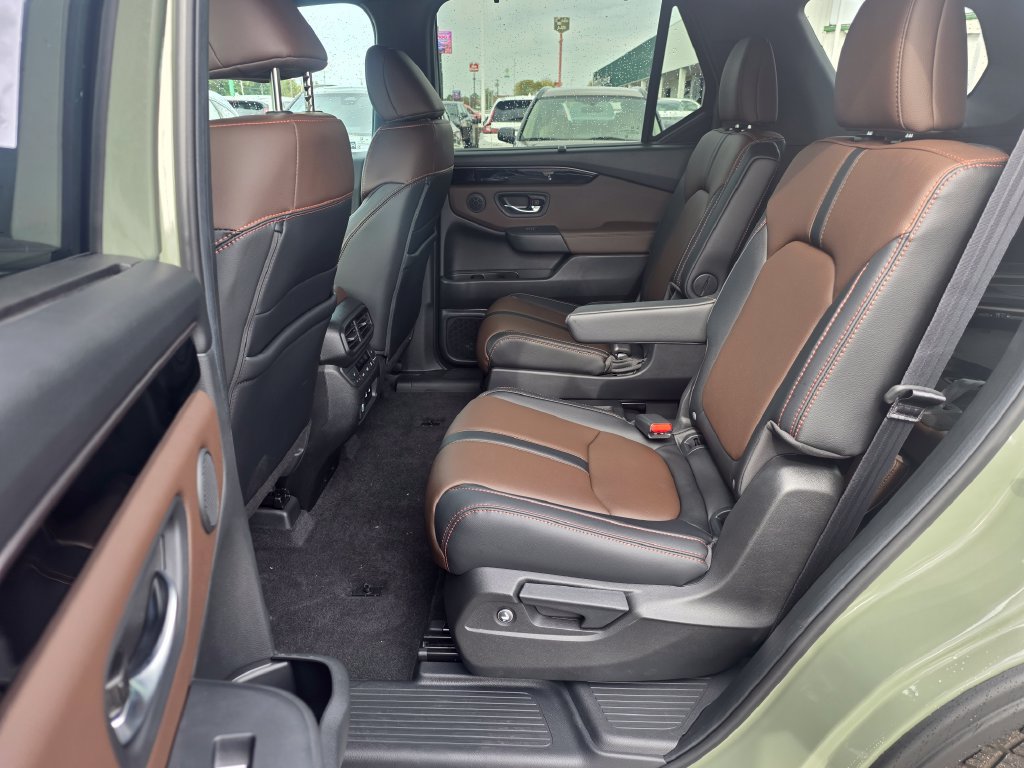 New 2026 Honda Pilot TrailSport image 12