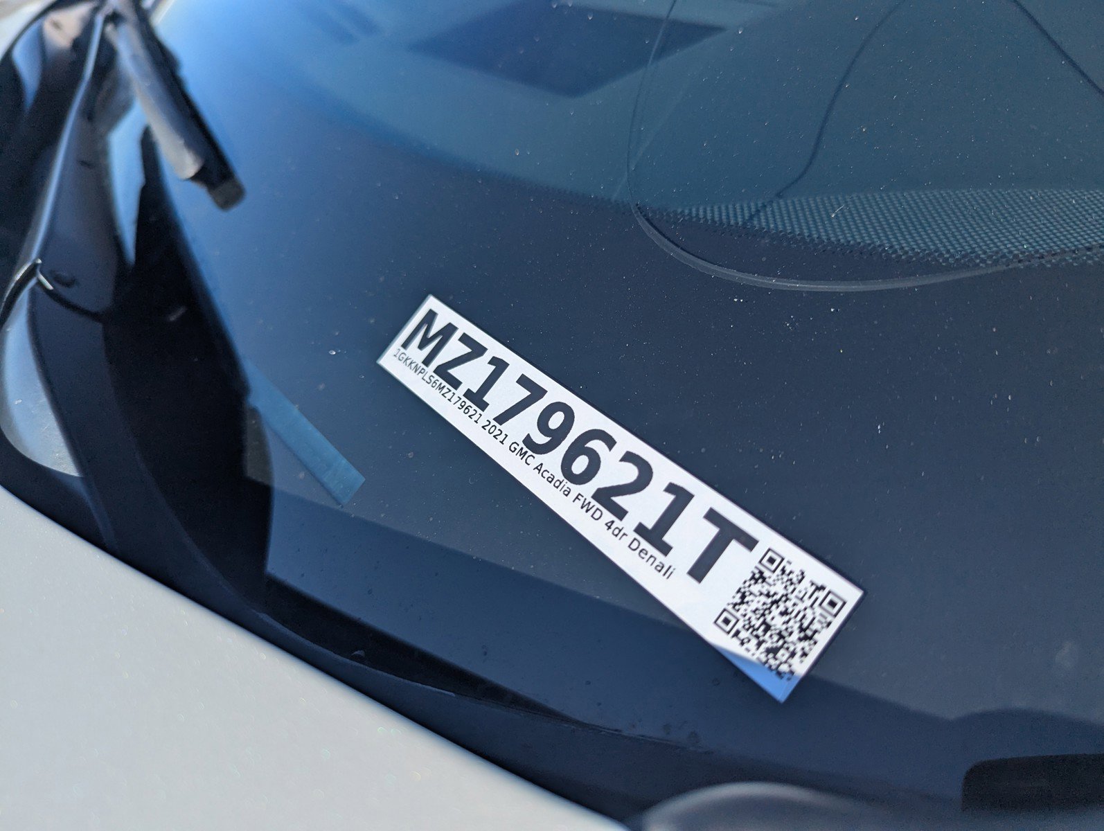 Used 2021 GMC Acadia Denali w/ Denali Ultimate Package image 9