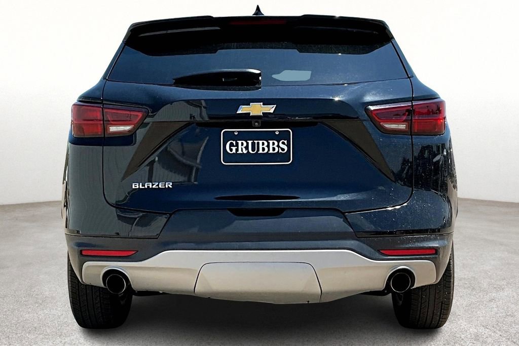 Used 2023 Chevrolet Blazer LT image 6