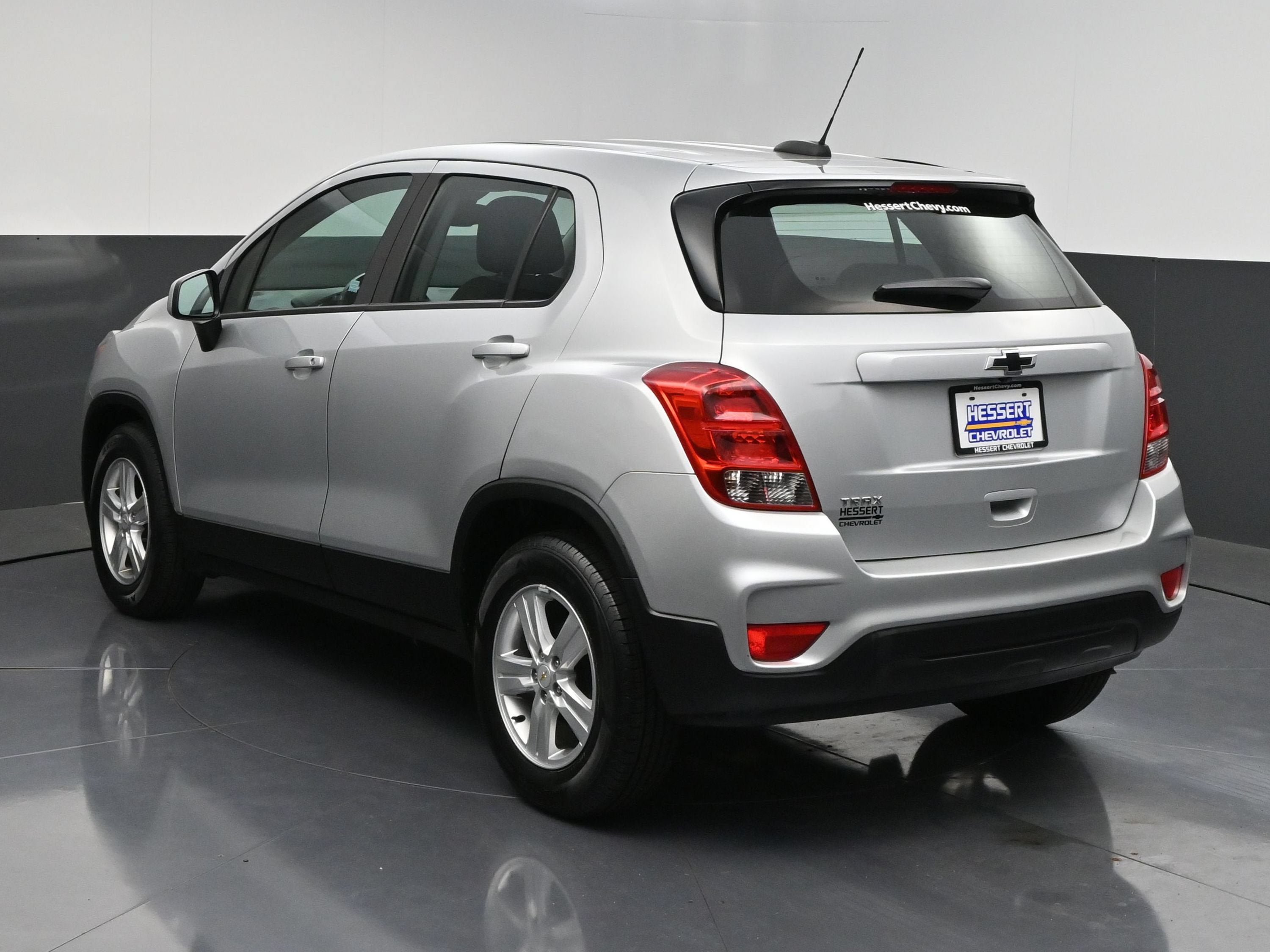 Used 2020 Chevrolet Trax LS FWD image 5