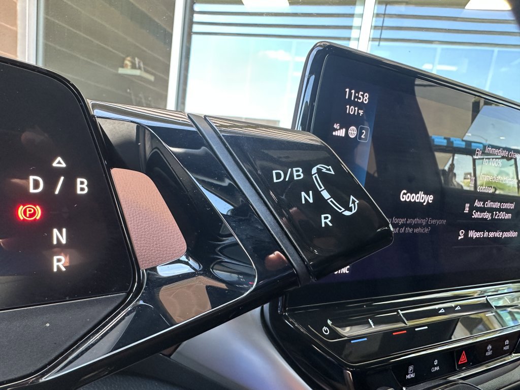 Used 2022 Volkswagen ID.4 Pro S image 17