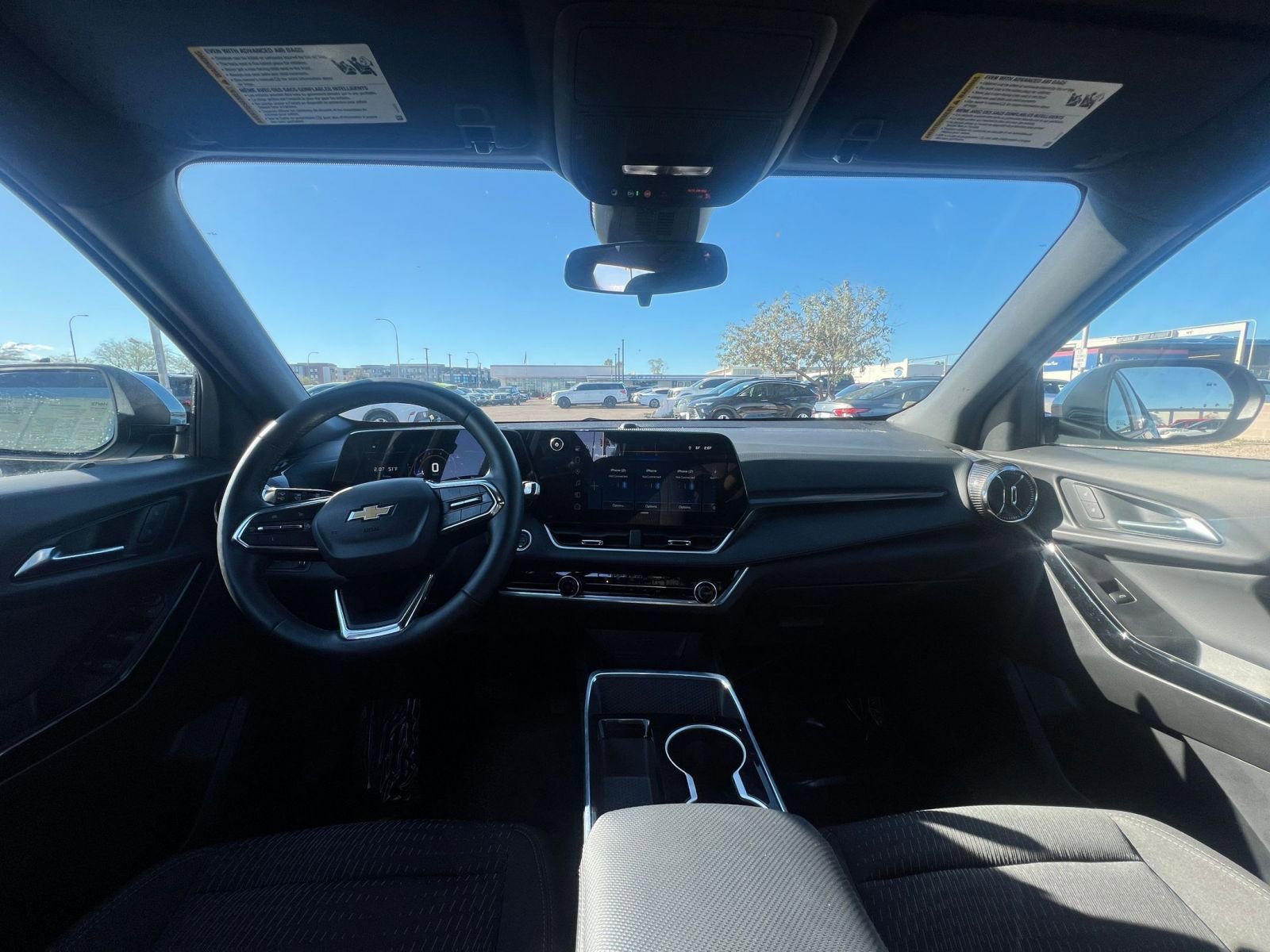 Used 2025 Chevrolet Equinox LT image 33