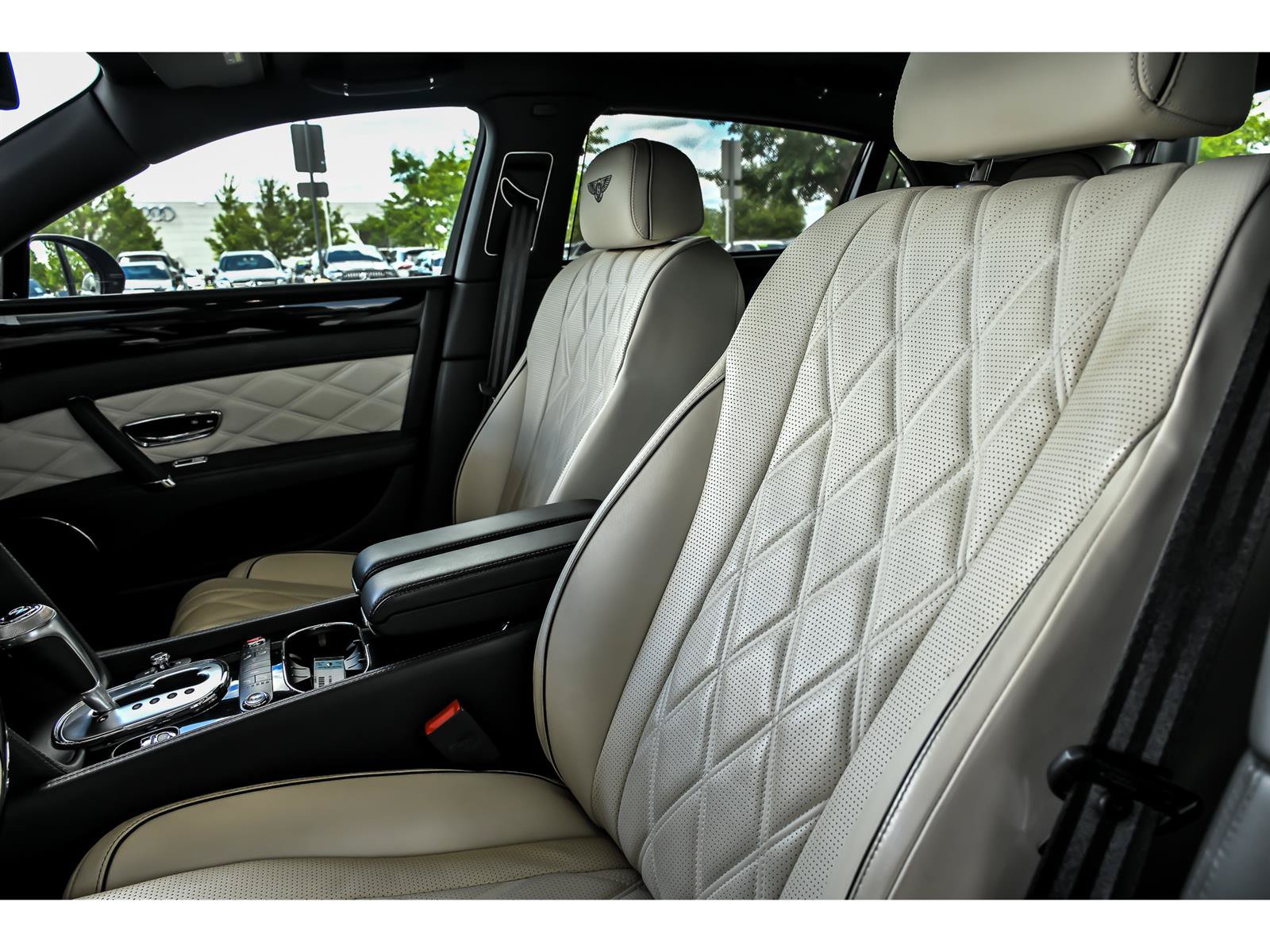 Used 2014 Bentley Flying Spur W12 AWD/4WD image 12