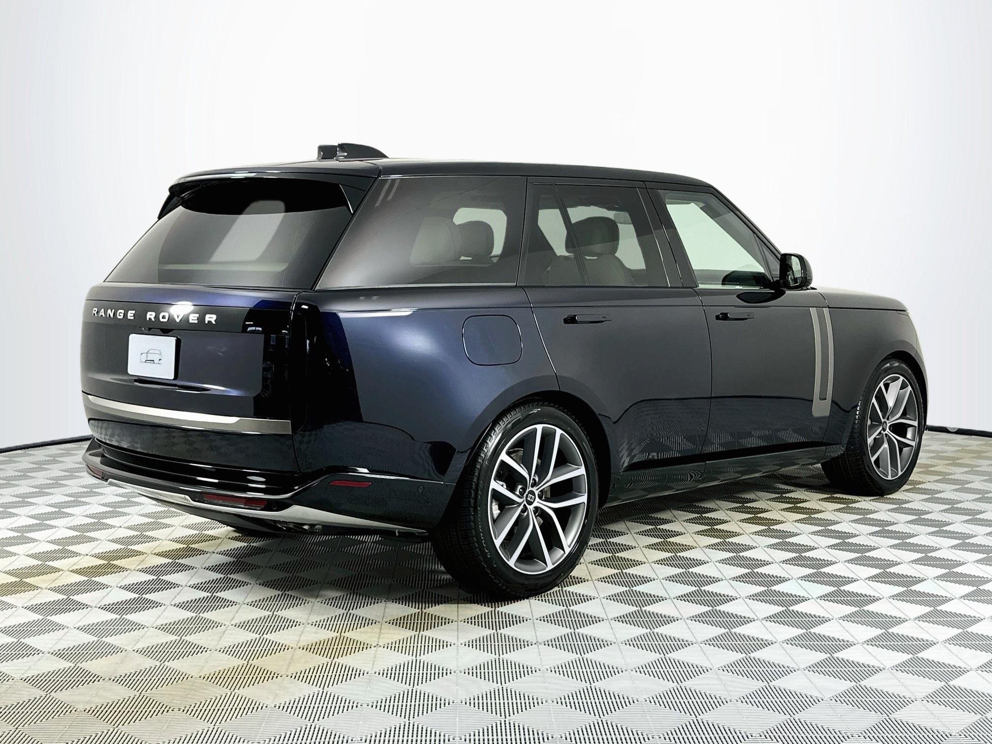 New 2027 Land Rover Range Rover SE AWD/4WD image 4
