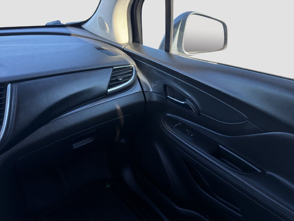 Used 2018 Buick Encore Preferred FWD image 29