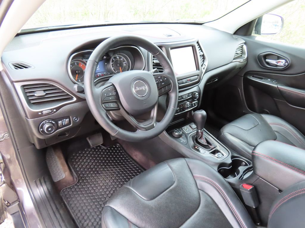 Certified 2019 Jeep Cherokee Trailhawk AWD/4WD image 23
