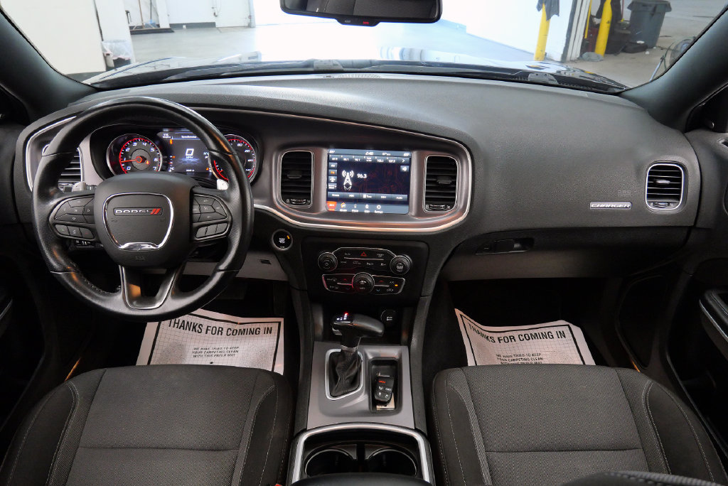 Used 2022 Dodge Charger SXT AWD/4WD image 21