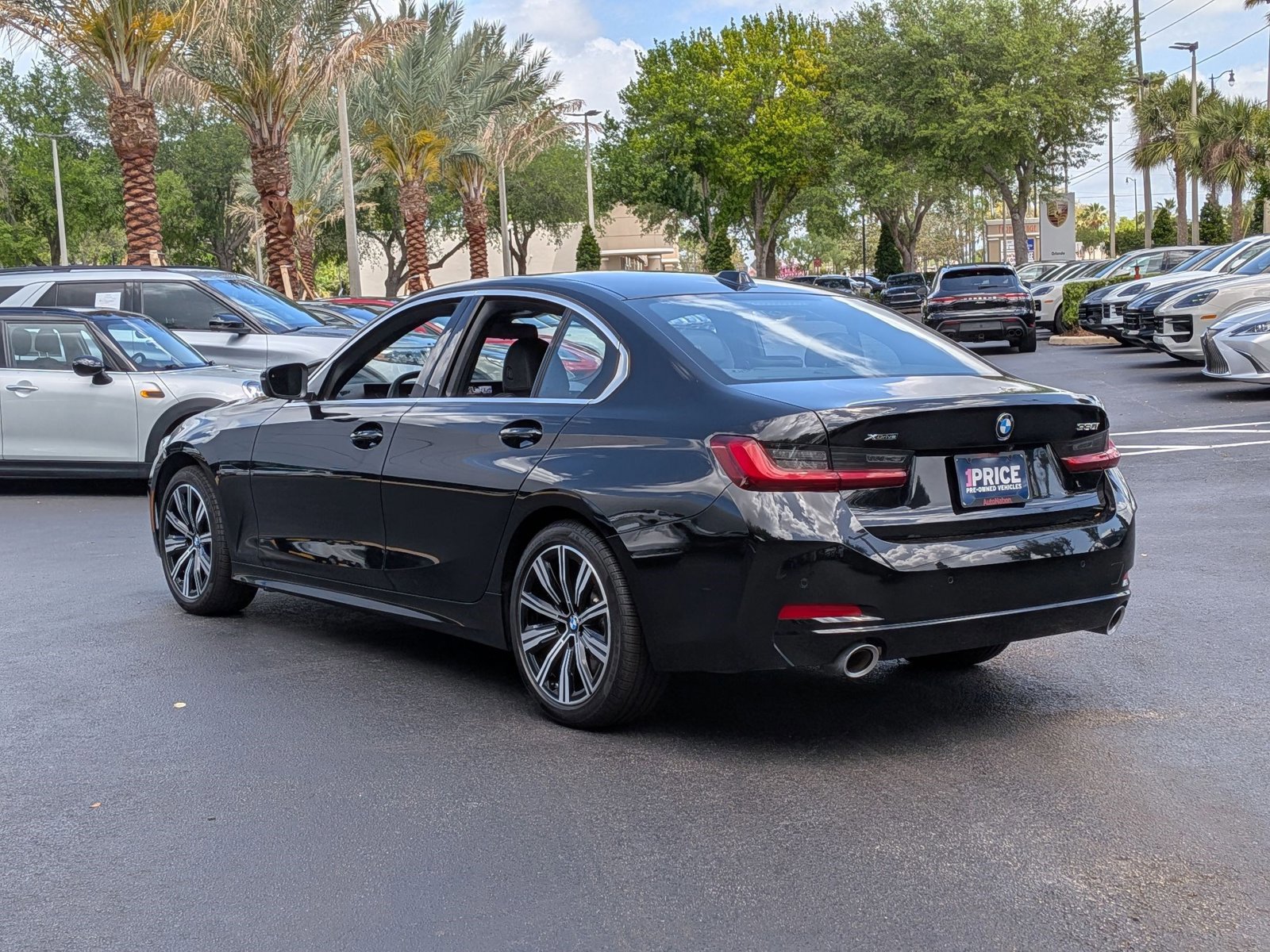 Used 2025 BMW 330i xDrive Sedan AWD/4WD image 3