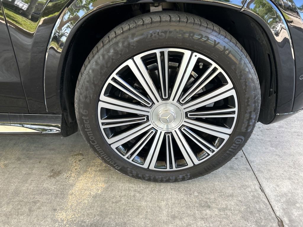 Used 2023 Mercedes-Benz Maybach GLS 600 4MATIC image 28