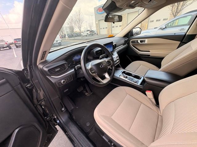 Used 2022 Ford Explorer XLT w/ Class IV Trailer Tow Package image 11