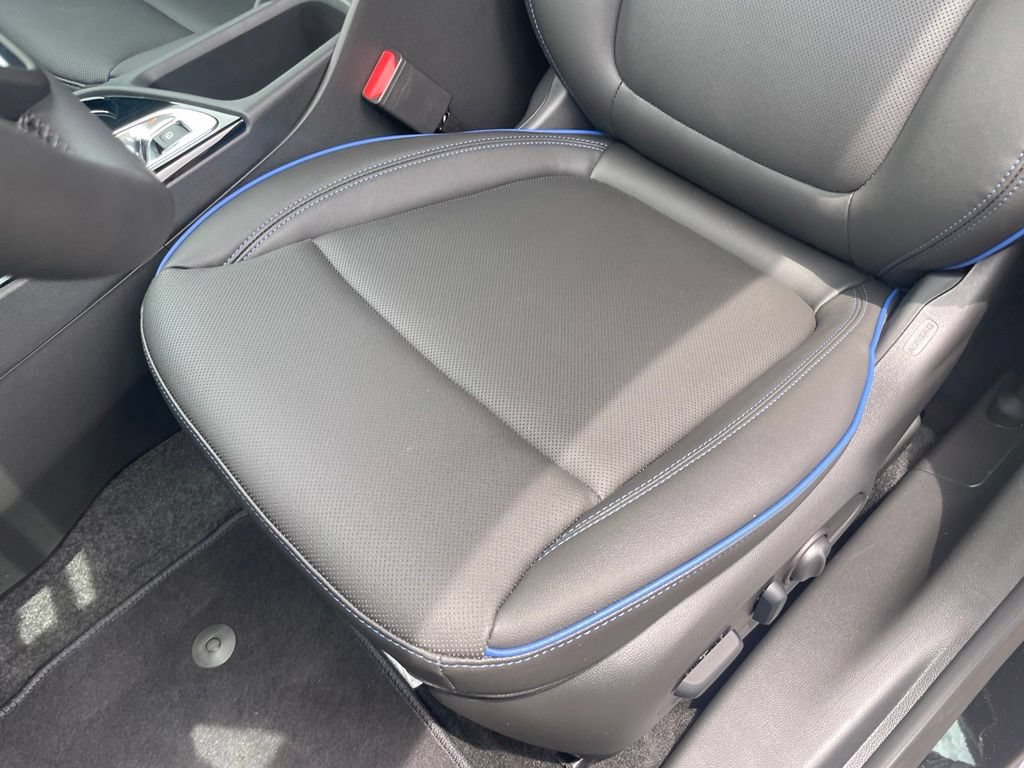 New 2026 Buick Encore GX Sport Touring w/ Advanced Technology Package FWD image 21