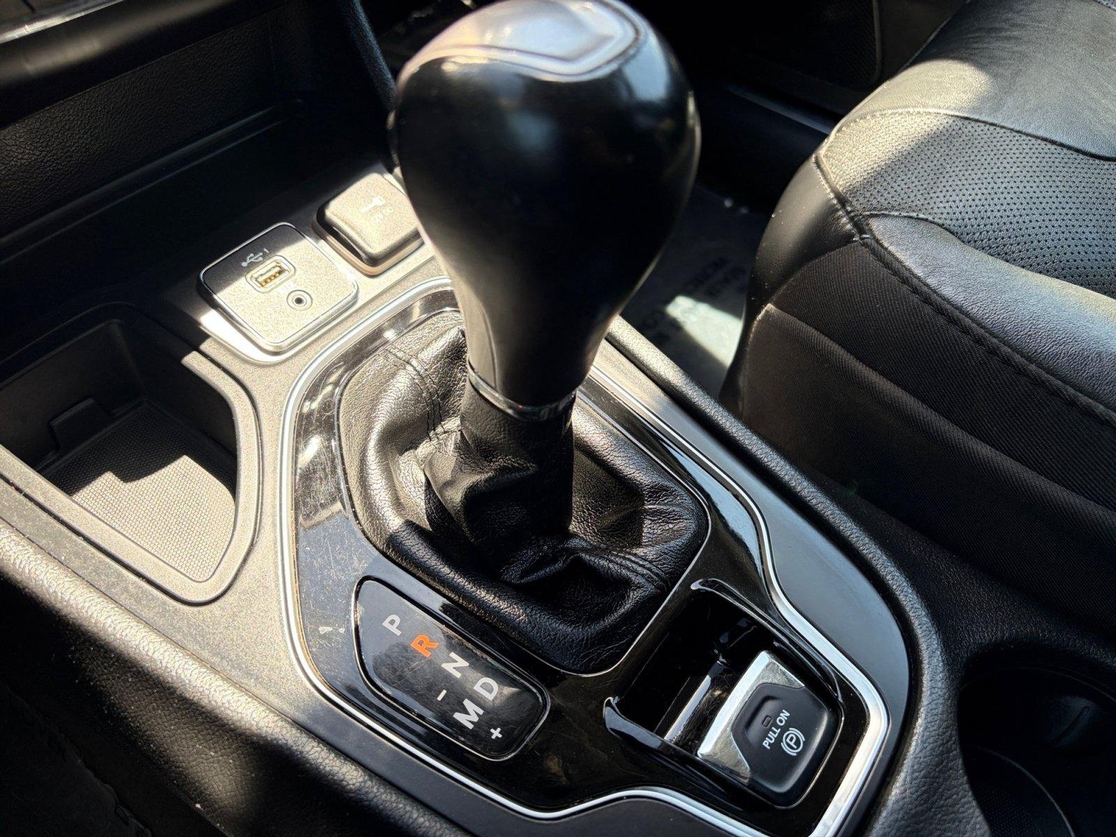 Used 2020 Jeep Cherokee Limited FWD image 19