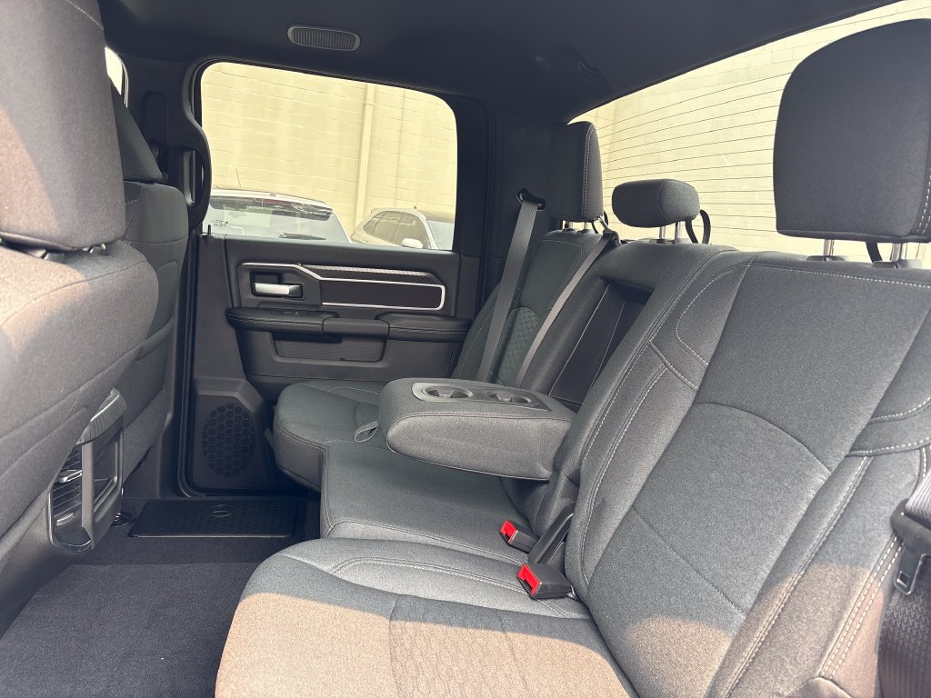 New 2026 RAM 3500 Big Horn AWD/4WD image 22