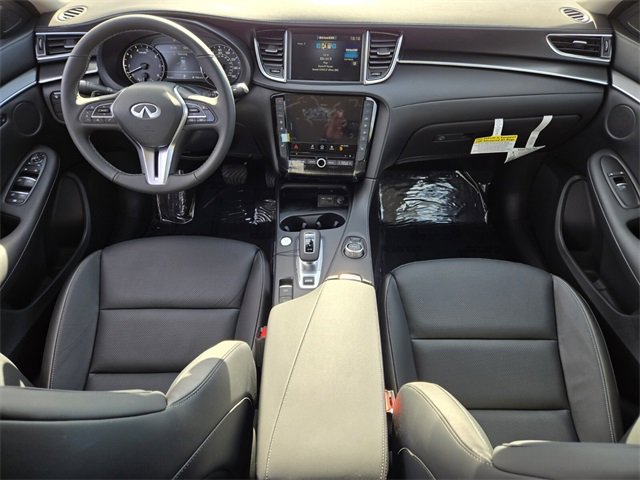 New 2025 INFINITI QX50 Luxe image 16