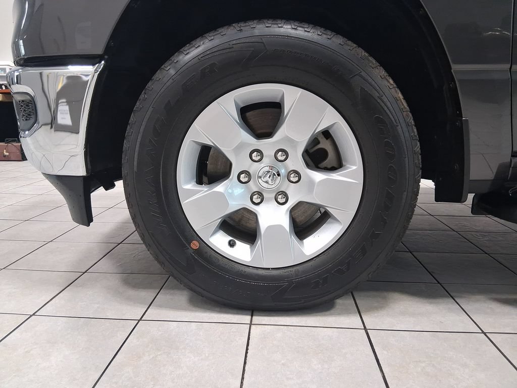 Used 2023 RAM 1500 Big Horn AWD/4WD image 35