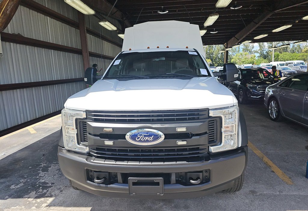 Used 2018 Ford F550 2WD SuperCab Super Duty w/ Power Equipment Group image 6