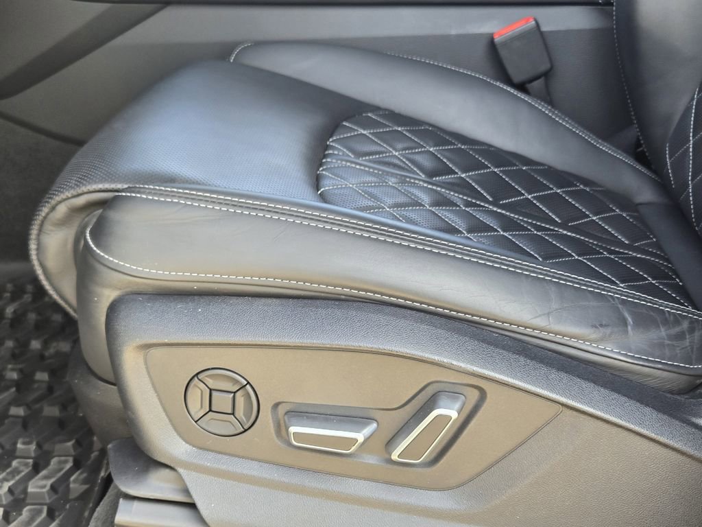 Used 2024 Audi SQ8 Prestige image 31