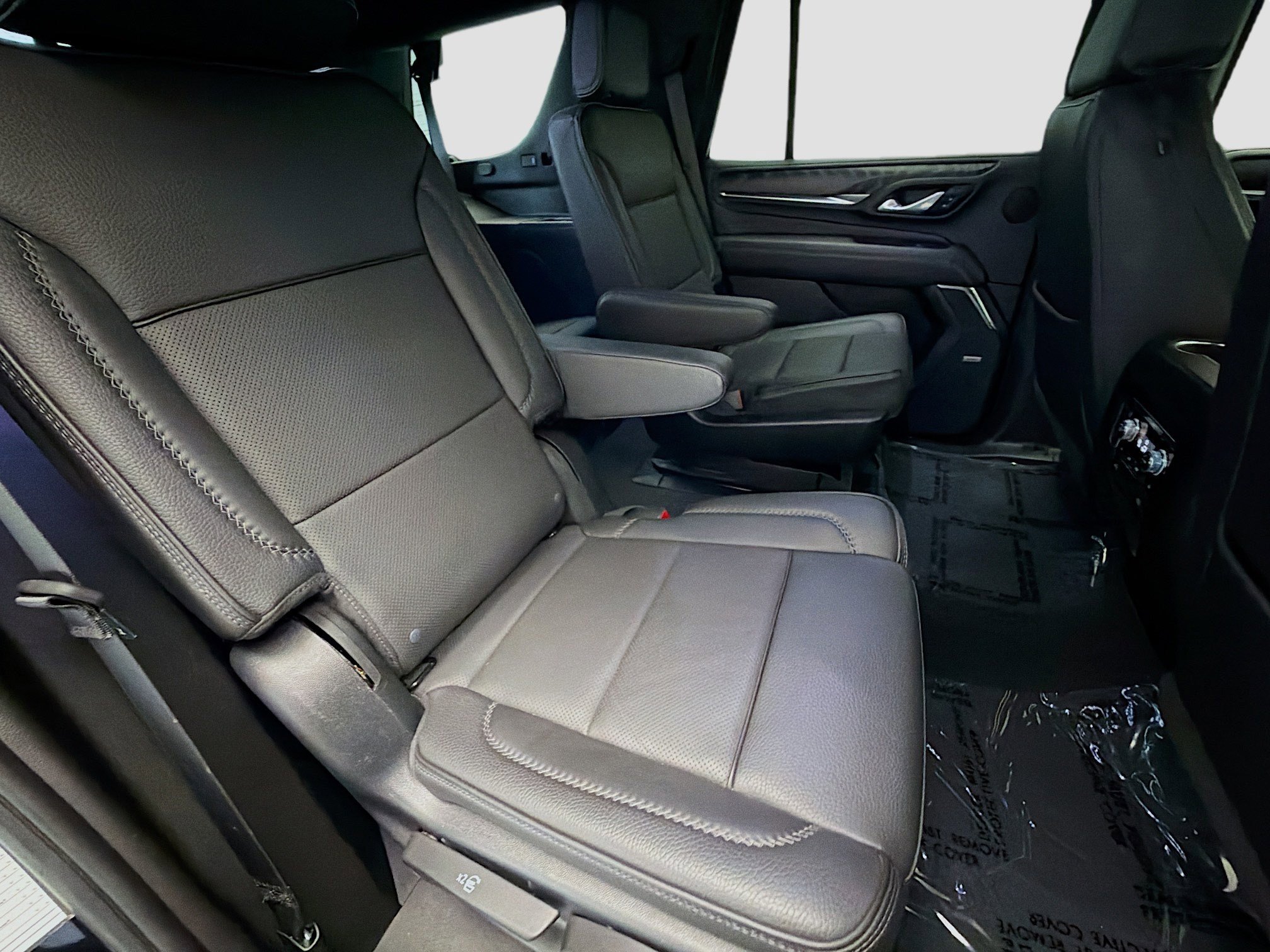 Used 2023 GMC Yukon Denali RWD image 15