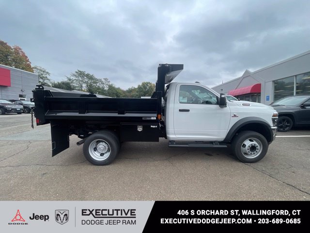 New 2026 RAM 5500 Tradesman w/ Chrome Appearance Group AWD/4WD image 3