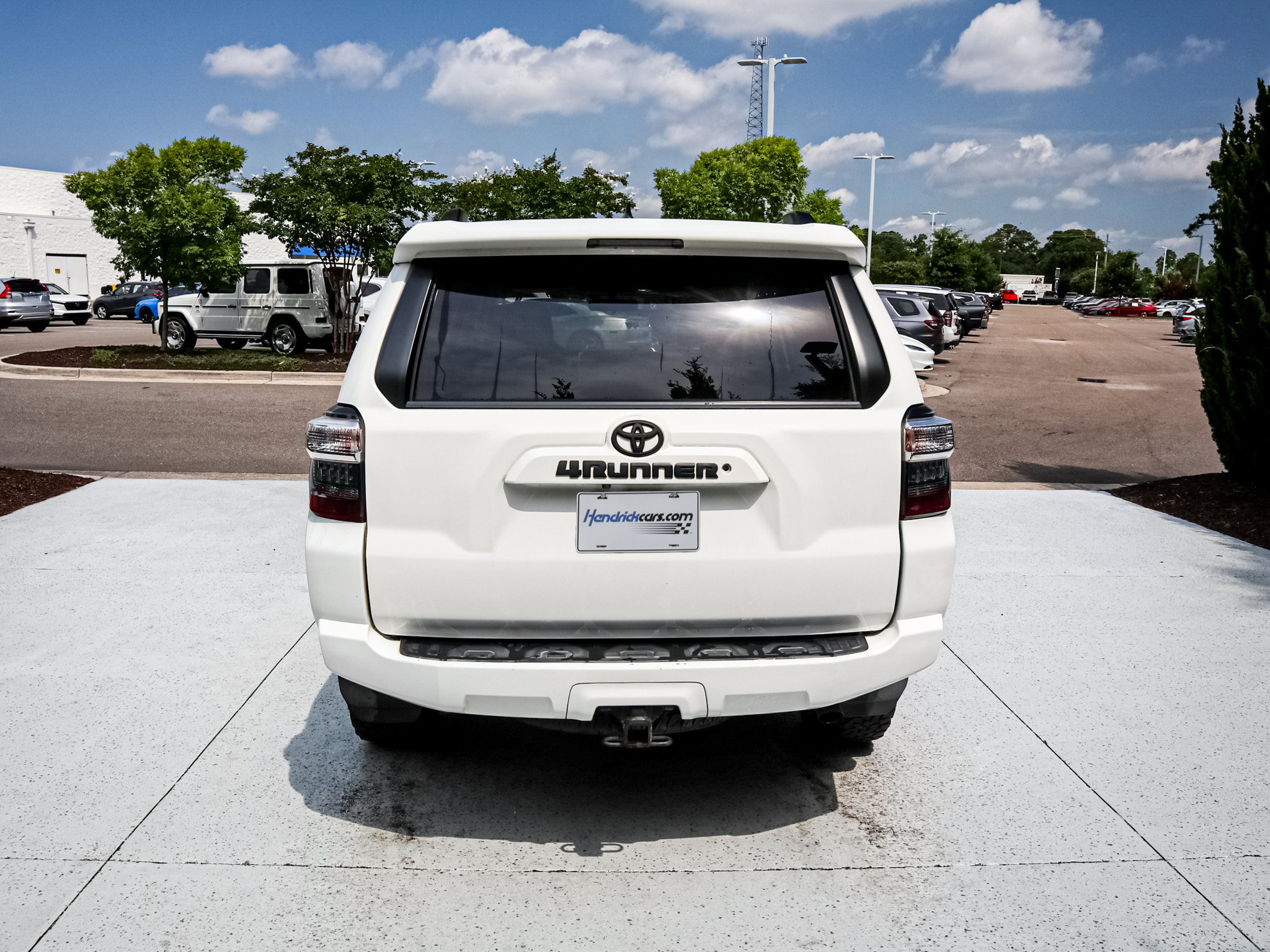 Used 2019 Toyota 4Runner SR5 AWD/4WD image 7