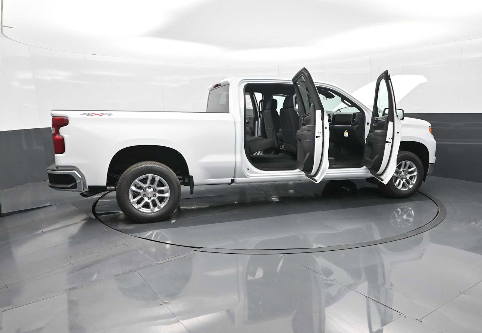 New 2026 Chevrolet Silverado 1500 LT w/ Protection Package image 28