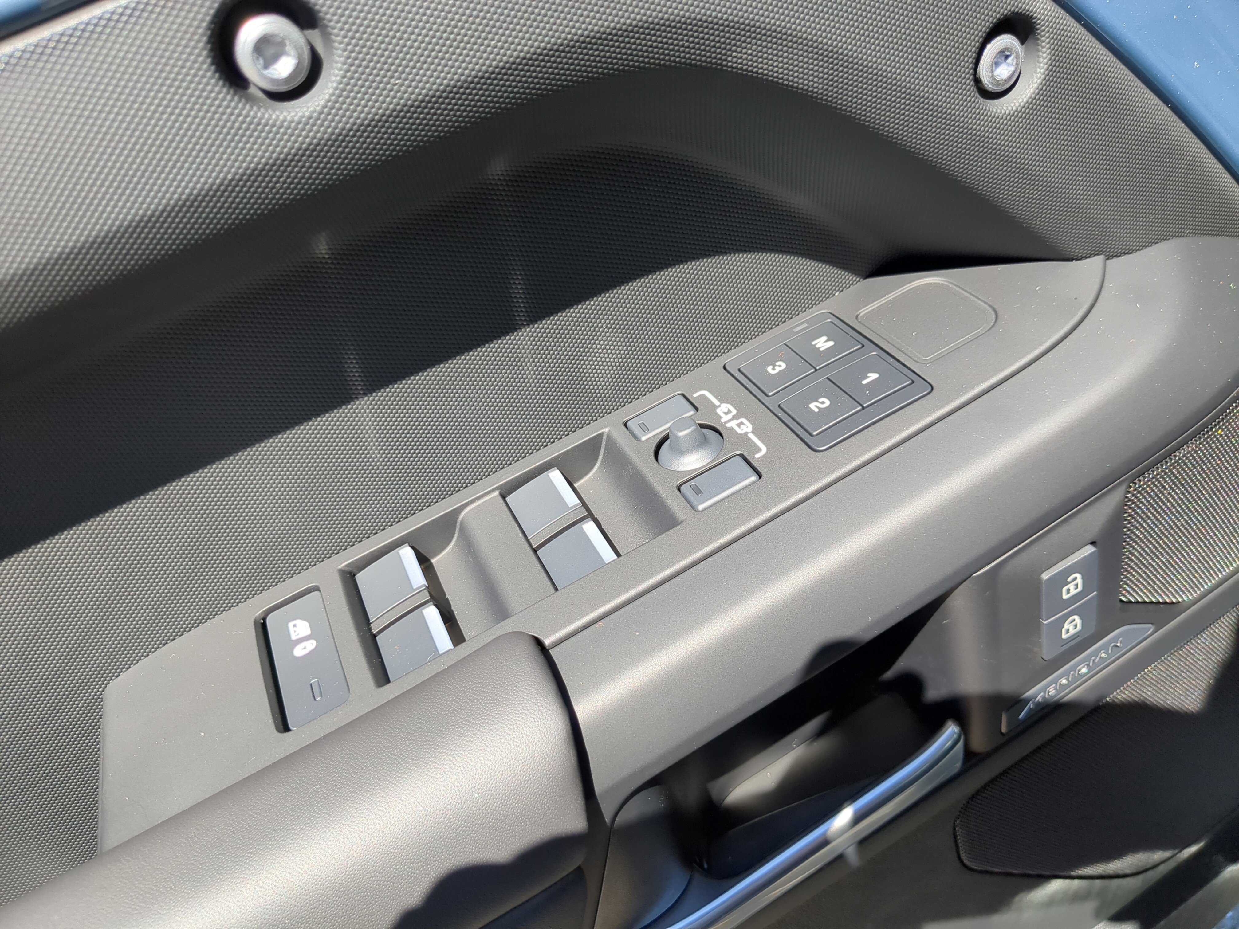 New 2026 Land Rover Defender 110 S image 16