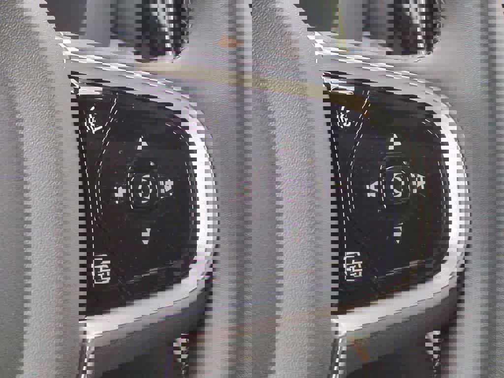 New 2026 Volvo XC60 B5 Plus w/ Protection Package Premier image 25