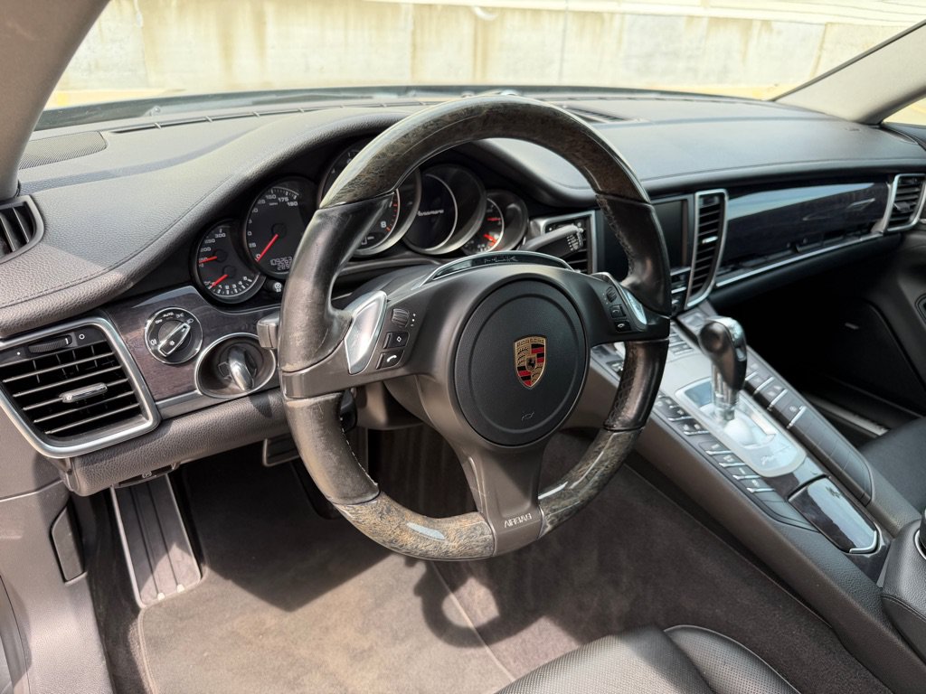 Used 2016 Porsche Panamera Edition w/ Premium Package Plus RWD image 10