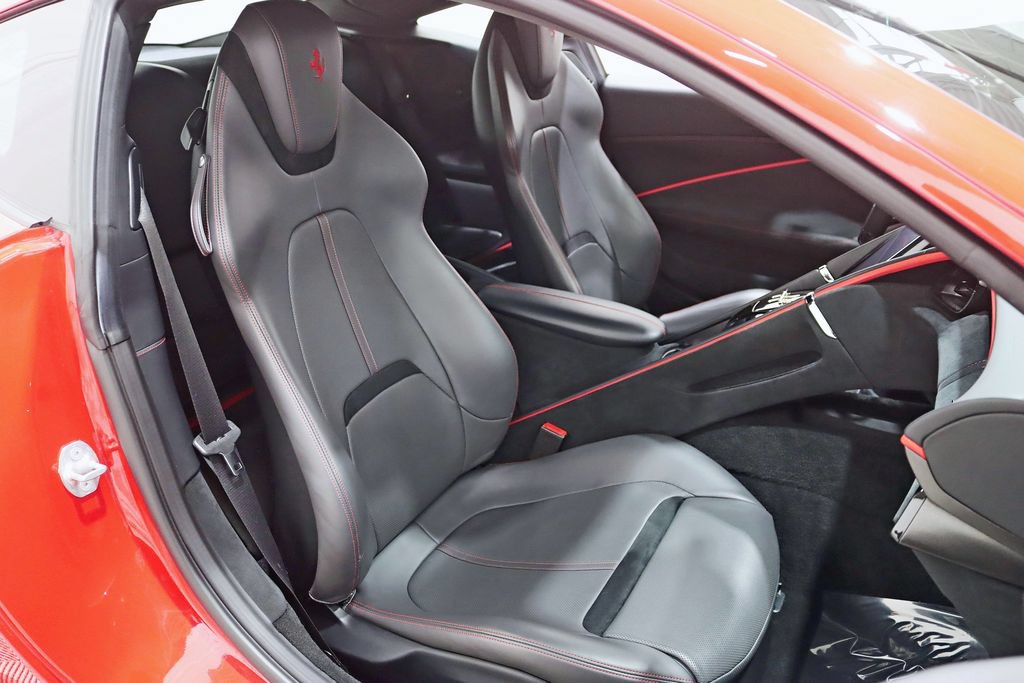 Used 2021 Ferrari Roma RWD image 30