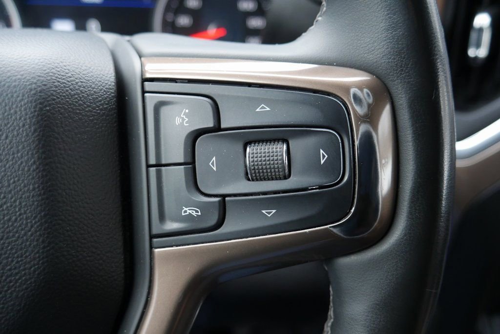 Used 2023 Chevrolet Silverado 2500 High Country w/ Technology Package image 14