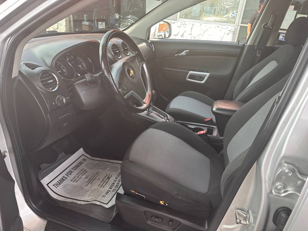 Used 2014 Chevrolet Captiva Sport LT FWD image 11
