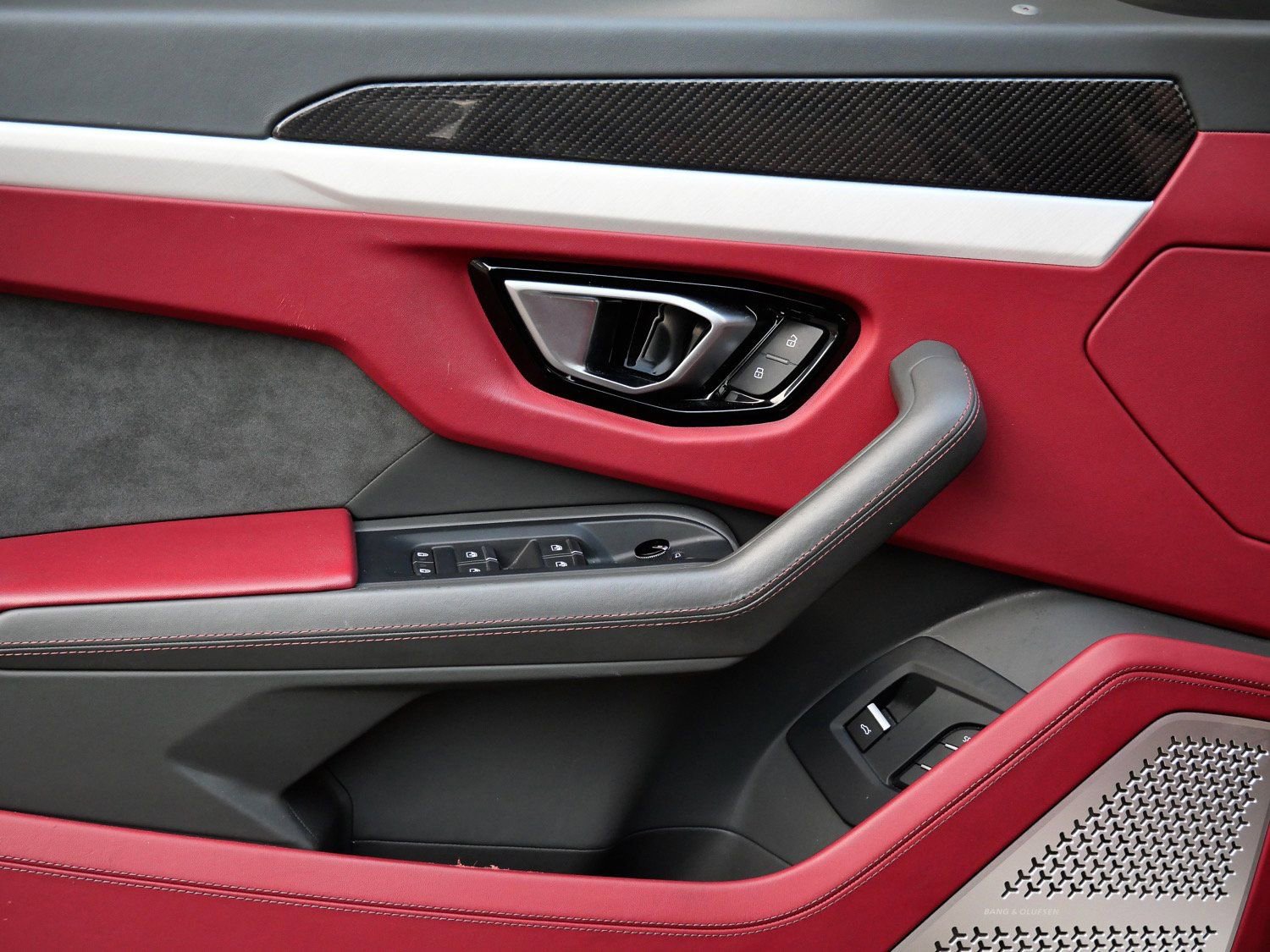 Used 2021 Lamborghini Urus image 16