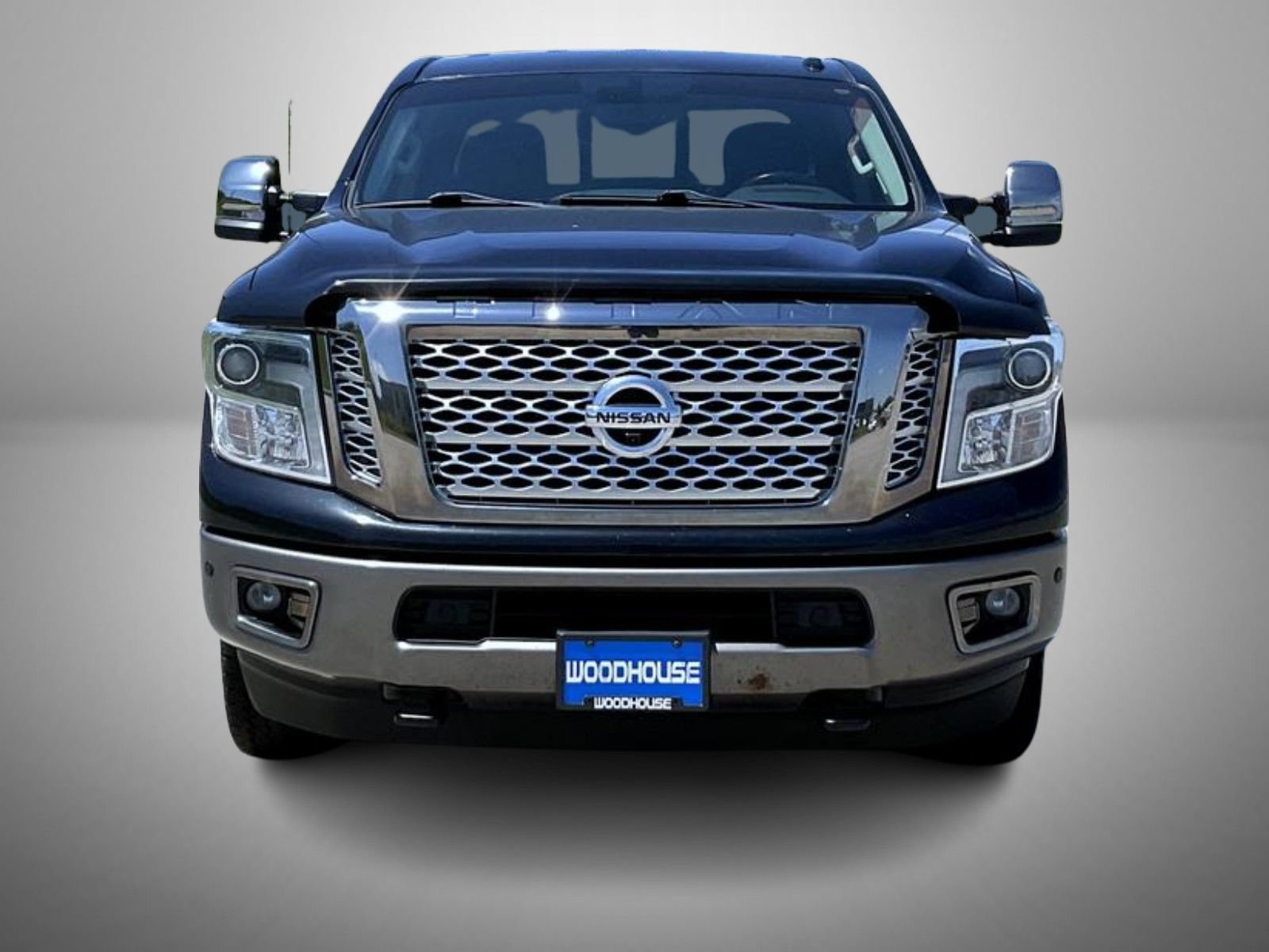 Used 2017 Nissan Titan Platinum Reserve AWD/4WD image 2