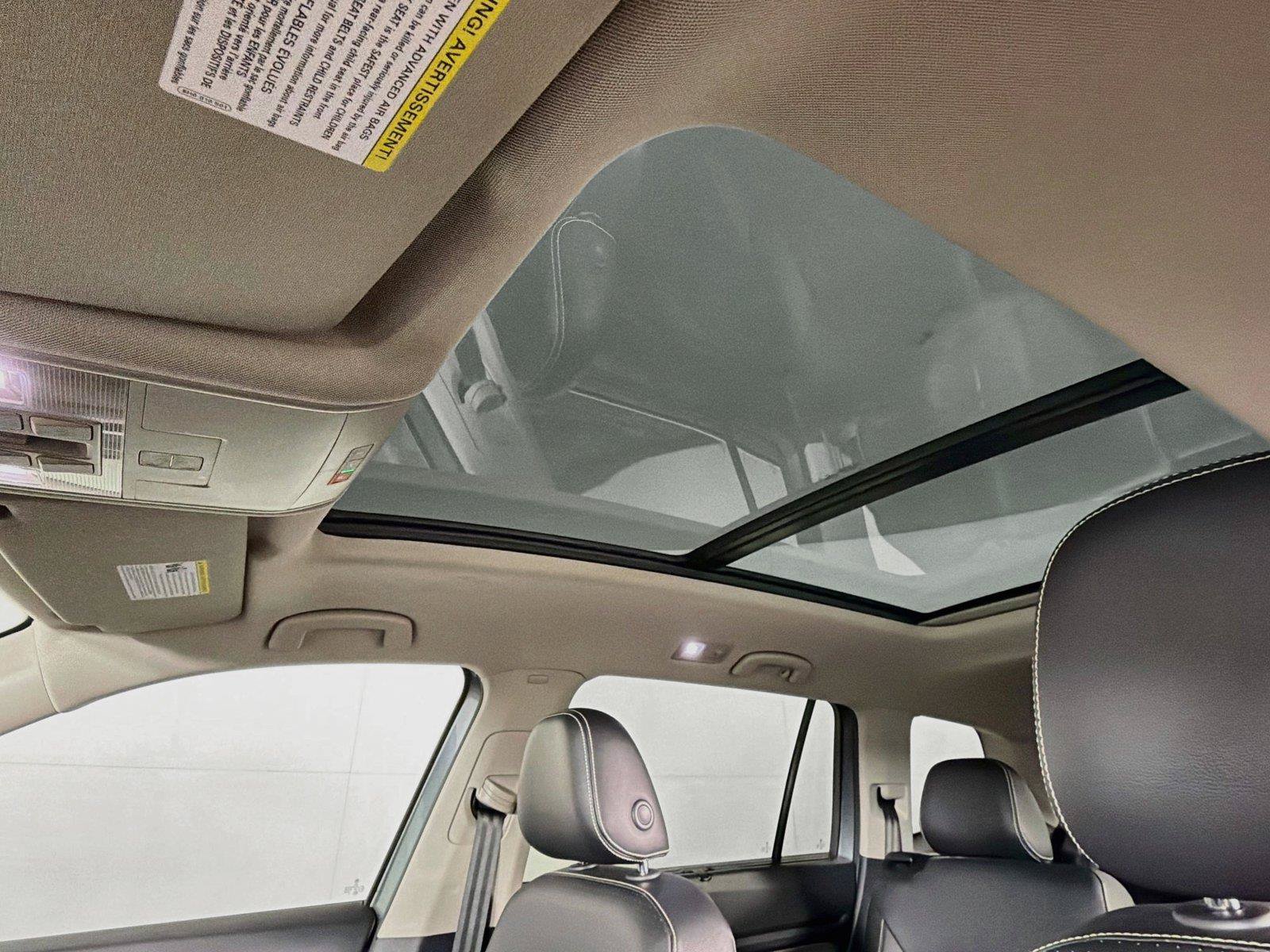 Used 2022 Volkswagen Atlas SE w/ Panoramic Sunroof Package AWD/4WD image 5