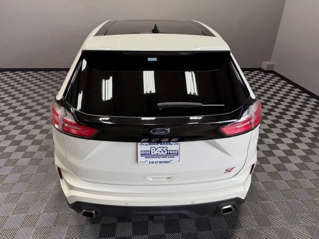 Used 2022 Ford Edge ST w/ Equipment Group 401A AWD/4WD image 12