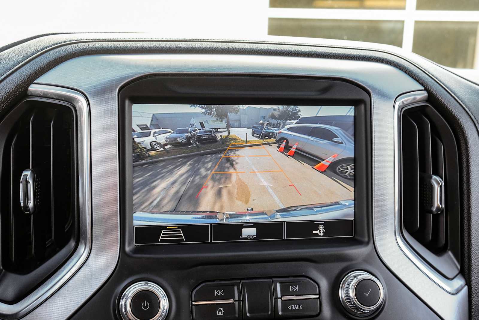 Used 2020 GMC Sierra 1500 SLT image 22