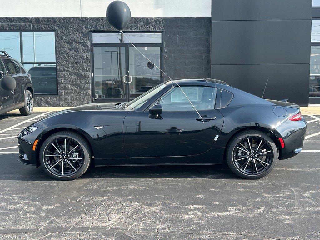 New 2026 MAZDA MX-5 Miata RF Grand Touring RWD image 2
