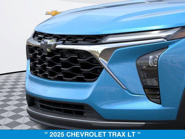 New 2025 Chevrolet Trax LT w/ Driver Confidence Package image 13