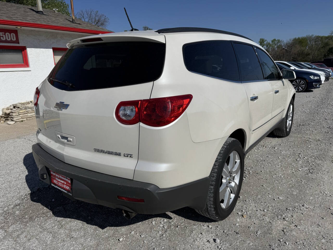 Used 2012 Chevrolet Traverse LTZ AWD/4WD image 3