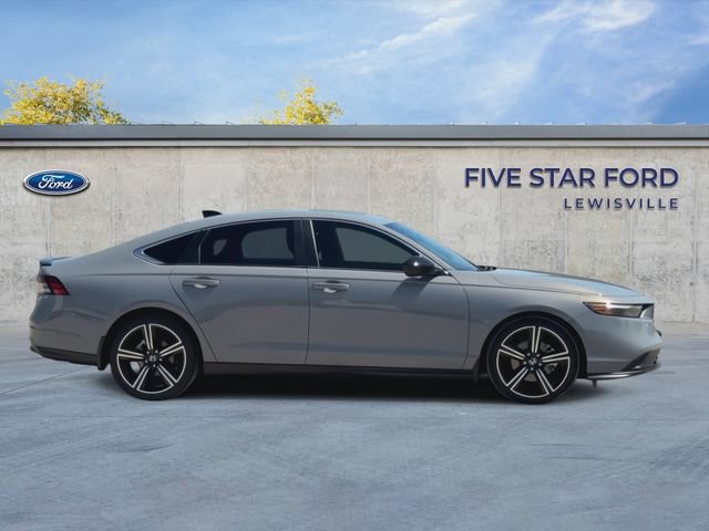 Used 2024 Honda Accord Sport image 9