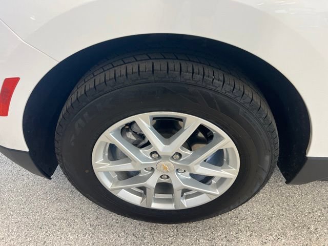 Used 2024 Chevrolet Equinox LT AWD/4WD image 9