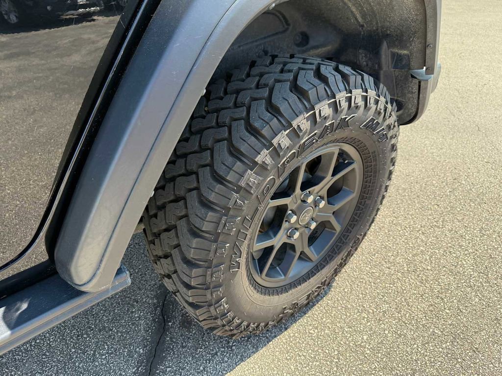 Used 2024 Jeep Wrangler Willys image 12